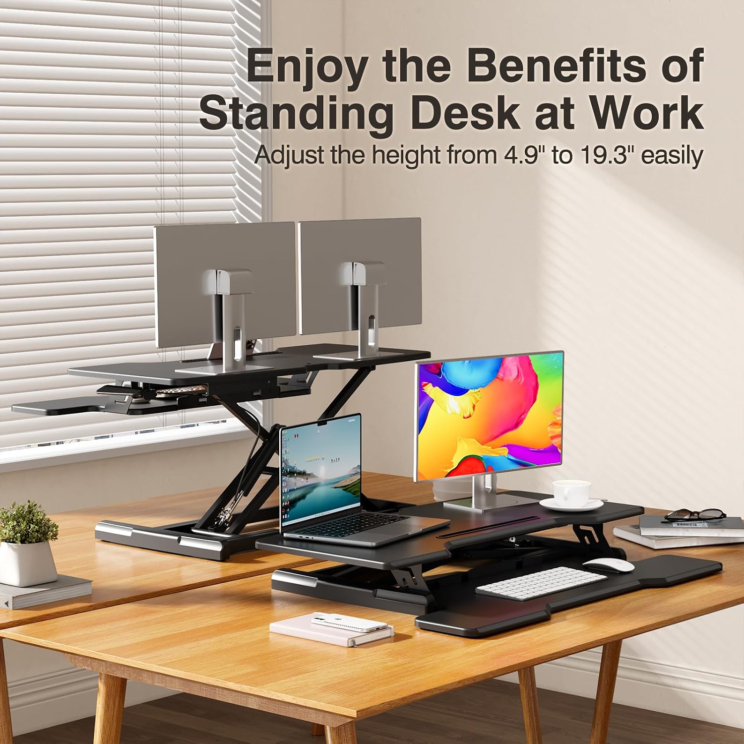 スタンディングデスクコンバーター、高さ調整可能なシットトゥス - Desk Setup Dual Monitor のレビューと価格