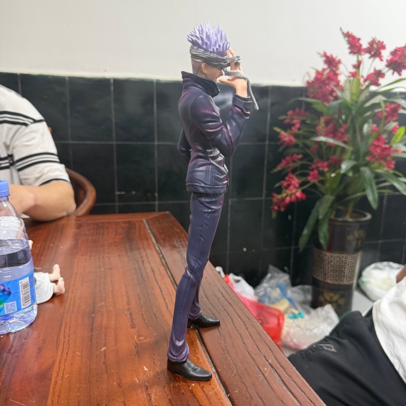 呪術廻戦 五条悟 GKアニメアクションフィギュア デスクデコ - Desk Setup Gifts のレビューと価格